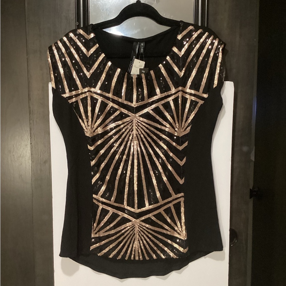 NWT. EllumiNation by Nikki Parker Black Blouse with Gold Sequin Geometric Detail